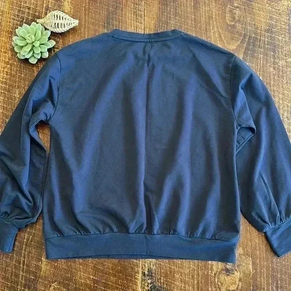 Vince Camuto | Navy Blue "Gameday" Crewneck Sweatshirt - Picture 2 of 4